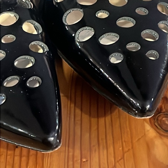 Kate Spade Perforated Patent Leather Sling Back Point Toe Kitten Heels Italy 7.5 - Picture 11 of 11